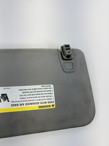 08-17 Buick Enclave 07-16 Acadia Right Passenger Sunvisor Sun Visor Illuminated