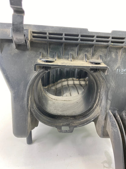 2009 KIA BORREGO 3.8L AIR CLEANER FILTER BOX LOWER COVER 28112-2J000 OEM