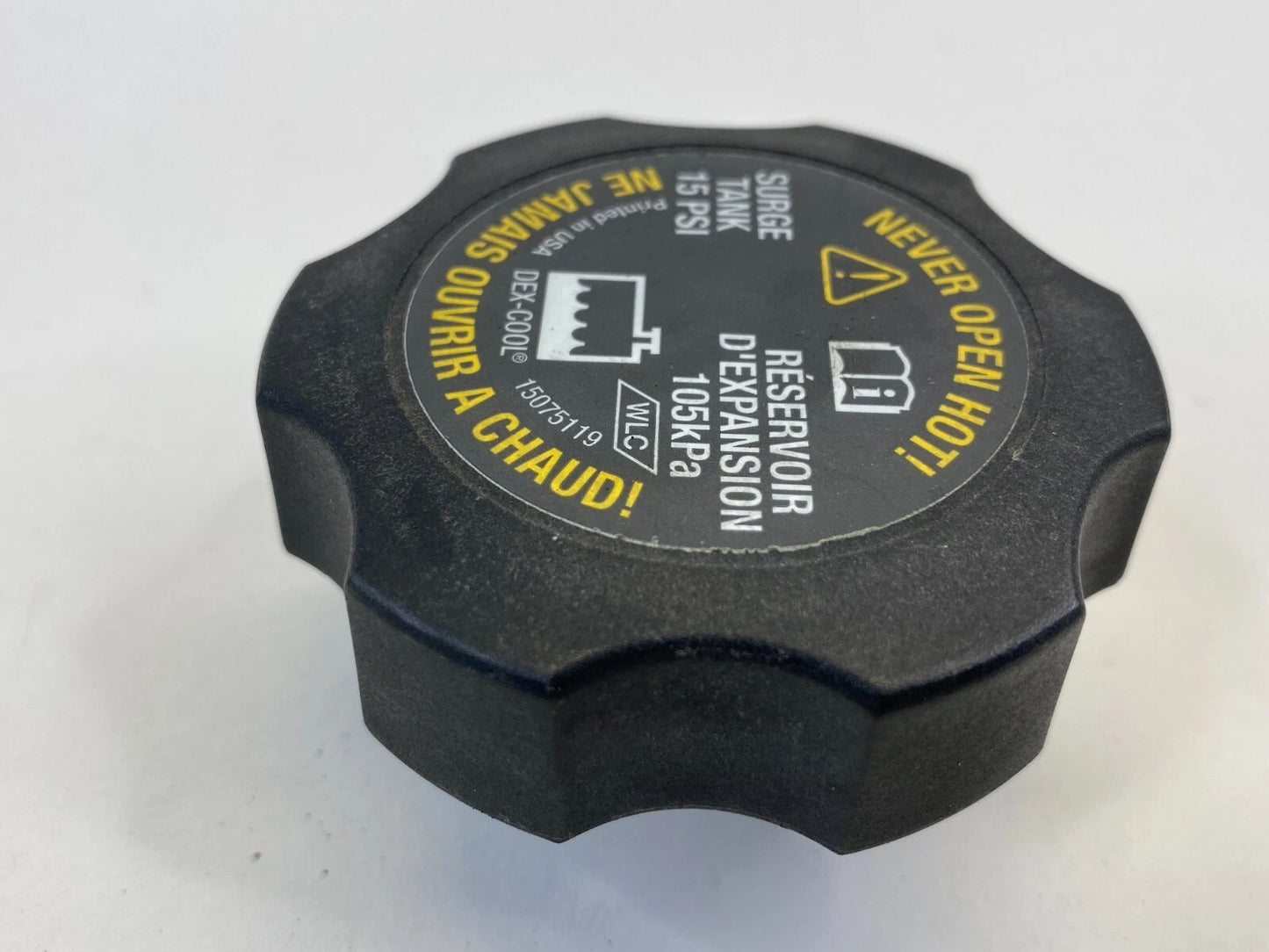 04-09 CADILLAC SRX 3.6L ENGINE RADIATOR FLUID COOLANT TANK CAP LID 15075118 OEM