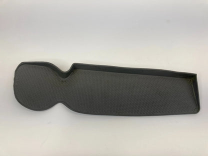 05-07 VOLKSWAGEN JETTA FRONT LEFT DOOR PANEL INSERT MAT RUBBER 1K4-868-133 OEM