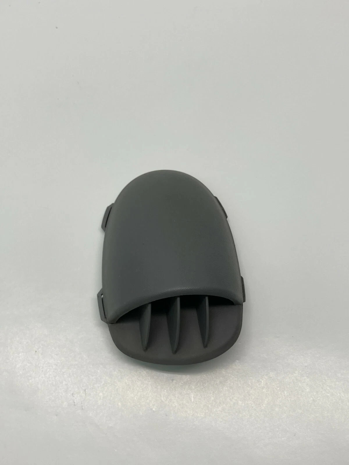2001-2005 PONTIAC AZTEK A/C LEFT DRIVER SIDE DASH UPPER OUTER AIR VENT DEFLECTOR