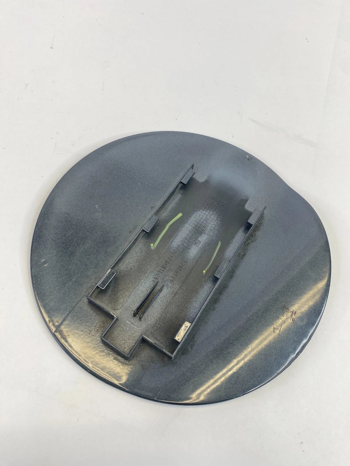 2010-2017 CHEVROLET EQUINOX FUEL GAS TANK FUEL FILLER DOOR LID 20909916 OEM