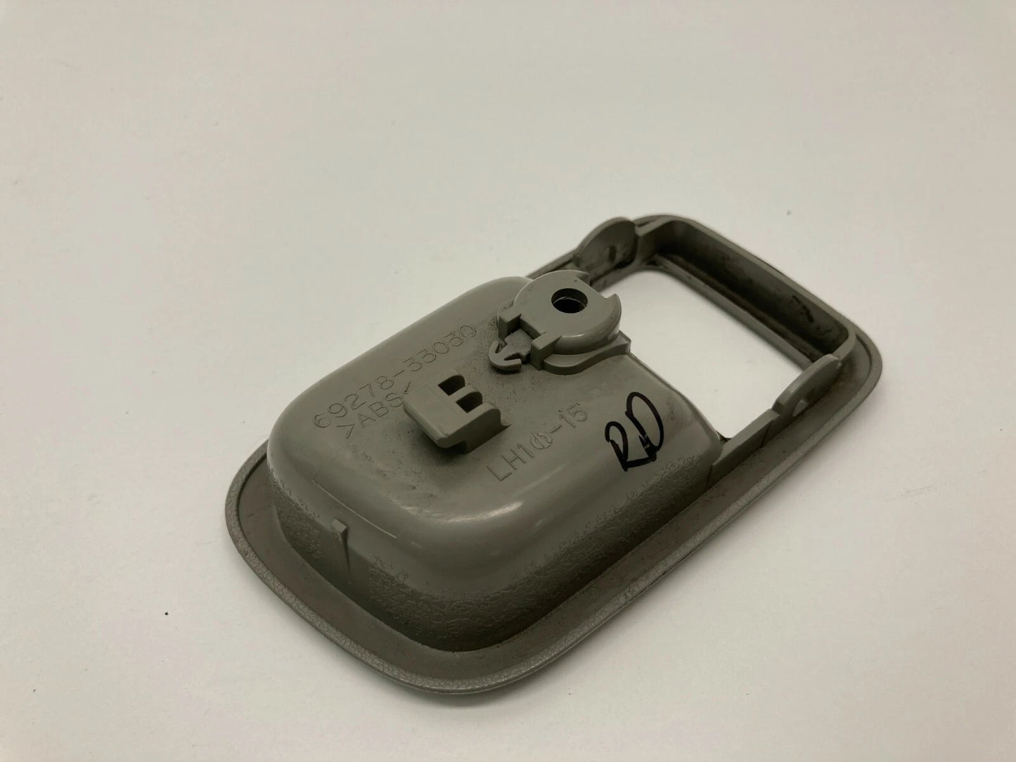 1997-2001 LEXUS ES300 REAR LEFT INTERIOR INNER DOOR HANDLE BEZEL 6927833030 OEM