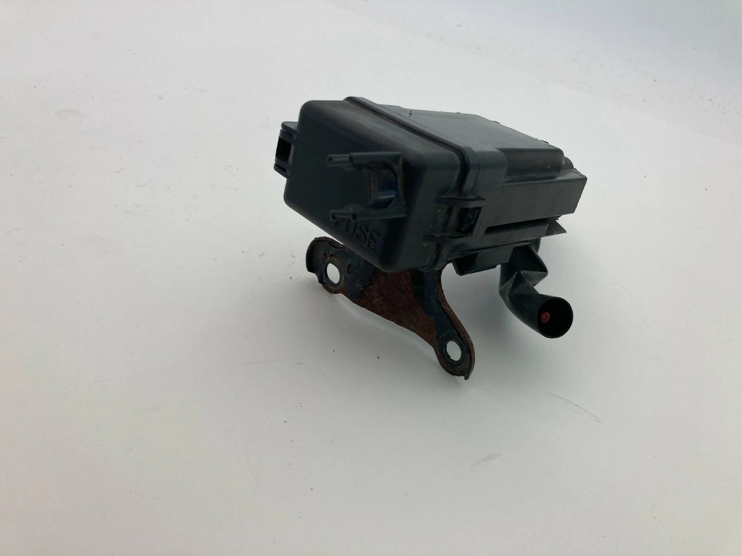 1999-2003 TOYOTA SOLARA COUPE 3.0L V6 ENGINE COMPARTMENT SMALL FUSE RELAY OEM
