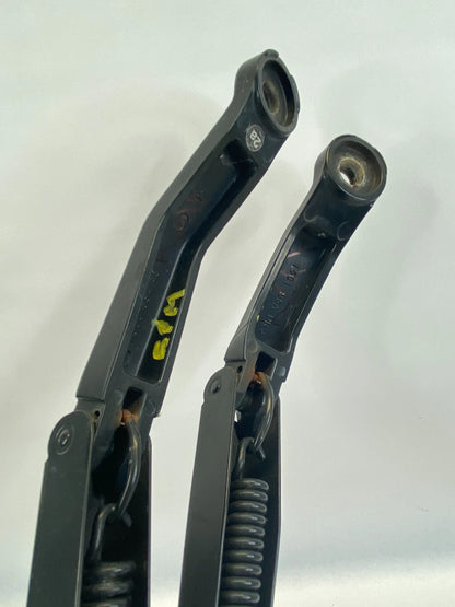 2001-2005 HONDA CIVIC FRONT LEFT & RIGHT WINDSHIELD WIPER ARM PAIR SET OEM