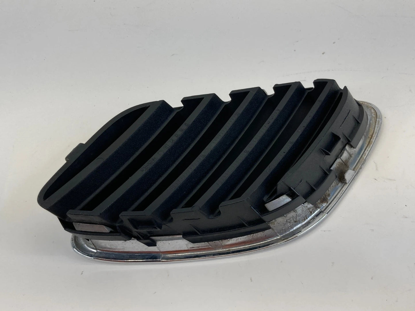 2003-07 Saab 9-3 Convertible Front Bumper Left Upper Grille Insert 12797997 OEM