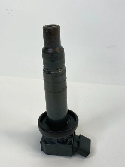 2000-2008 TOYOTA COROLLA 2003-2008 MATRIX 1.8L AT IGNITION COIL 9008019015 OEM