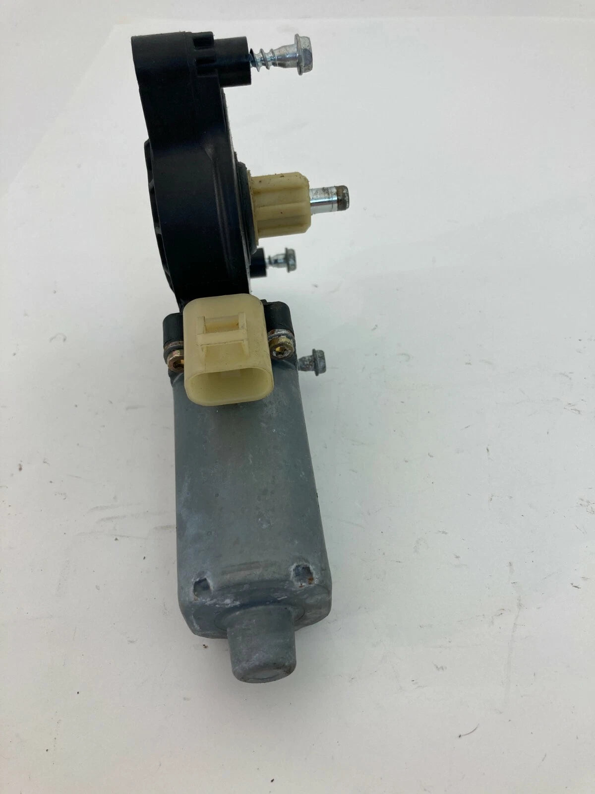 04-07 Buick Rainier 02-09 Envoy Trailblazer Rear Right Power Window Motor OEM