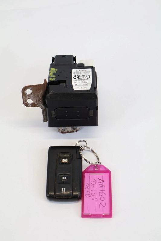 2004-2009 TOYOTA PRIUS IGNITION STARTER KEY HOLDER IMMOBILIZER W/ REMOTE KEY OEM