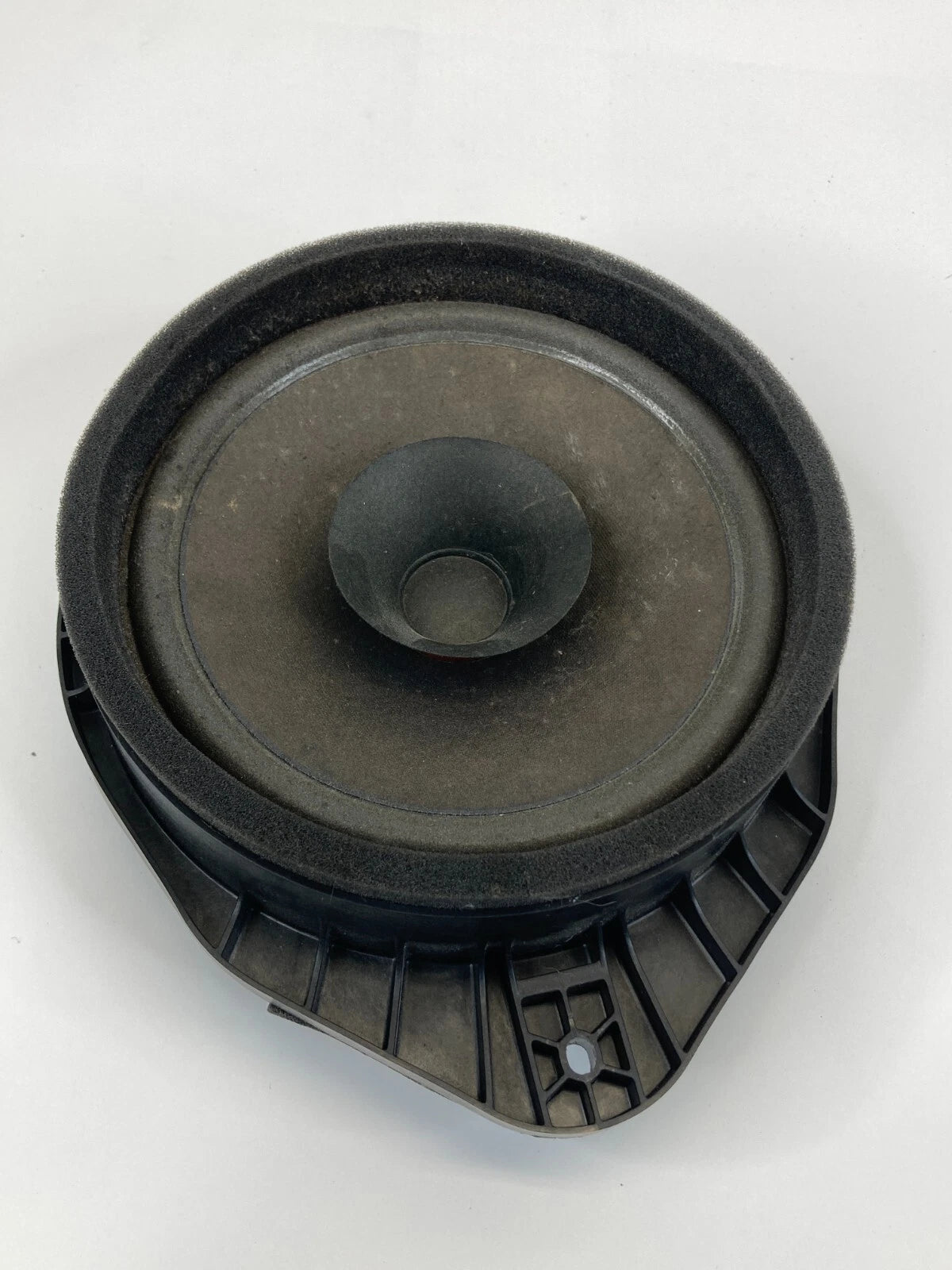 2011-2016 CHEVROLET CRUZE REAR RIGHT SIDE DOOR SOUND SYSTEM SPEAKER ASSY OEM