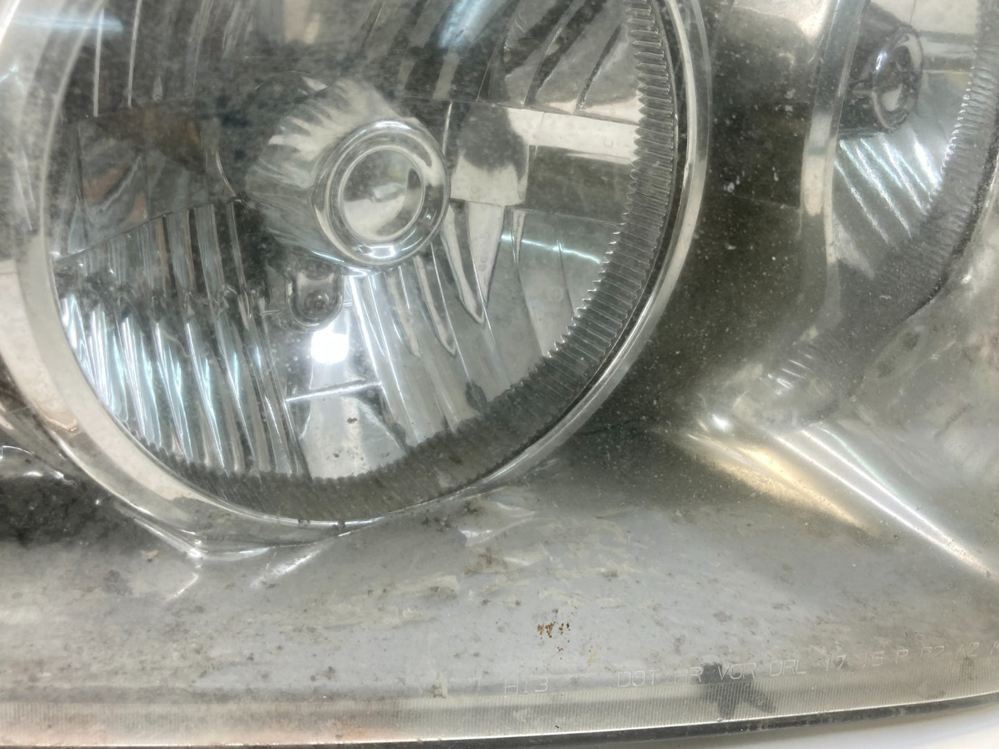 2007-2014 GMC Yukon Front Right Passenger Headlight Headlamp 16532814 OEM