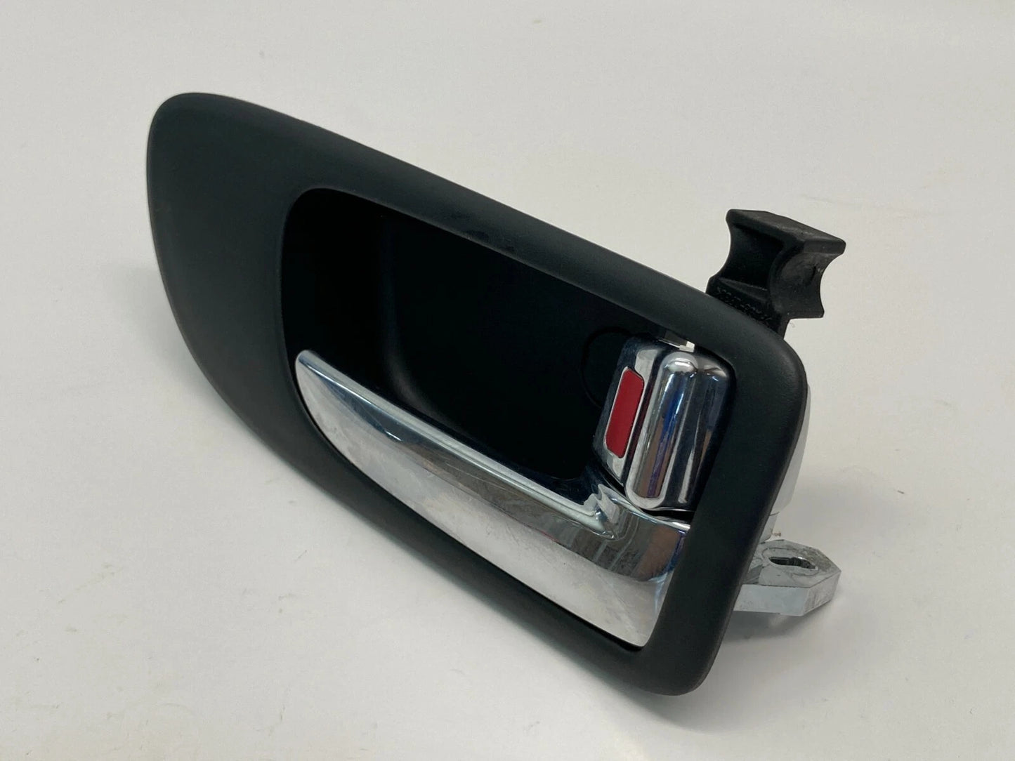 2003-2008 MAZDA 6 RIGHT PASSENGER SIDE INNER DOOR HANDLE COVER BEZEL TRIM W LOCK