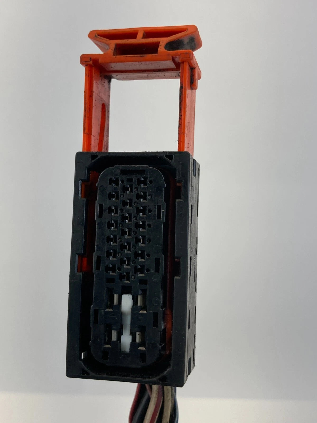 03 04 HONDA ACCORD COUPE 2.4L ABS ANTI LOCK BRAKE MODULE CONNECTOR PLUG SOCKET