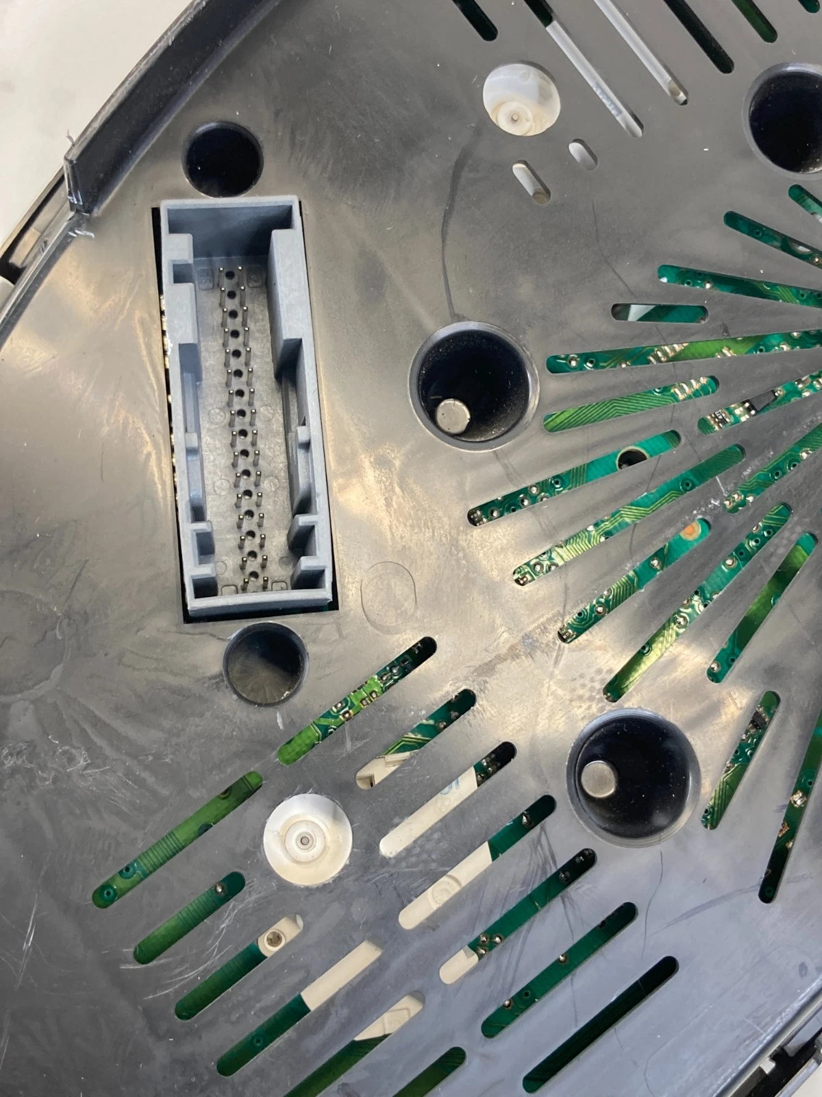 2011 GMC Terrain Dash Instrument Cluster Speedometer Gauges Unk Miles OEM