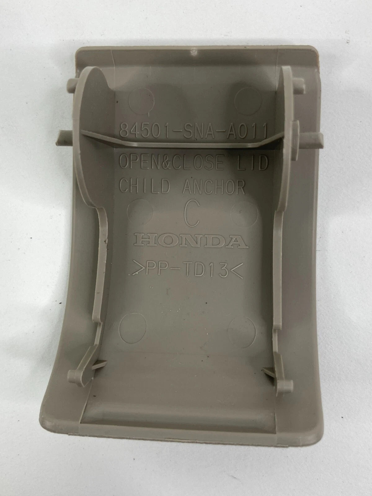 06-11 HONDA CIVIC REAR DECK LID CHILD SEAT ANCHOR PLATE COVER 84501SNAA011 OEM