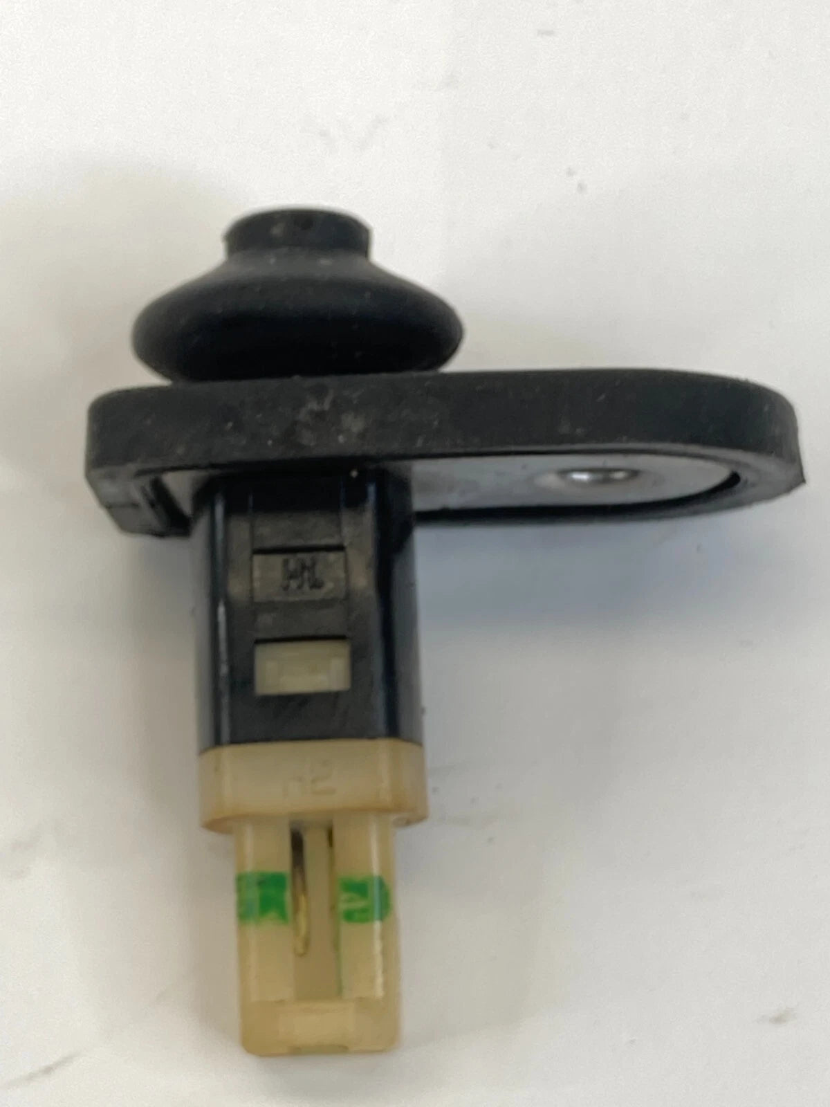 2007-2015 HYUNDAI SONATA DOOR JAMB AJAR SENSOR SWITCH ASSEMBLY OEM