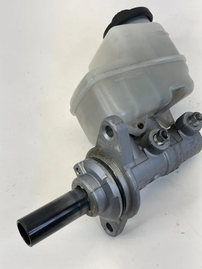 2006-2012 TOYOTA RAV4 BRAKE MASTER CYLINDER FLUID RESERVOIR W/ CAP OEM
