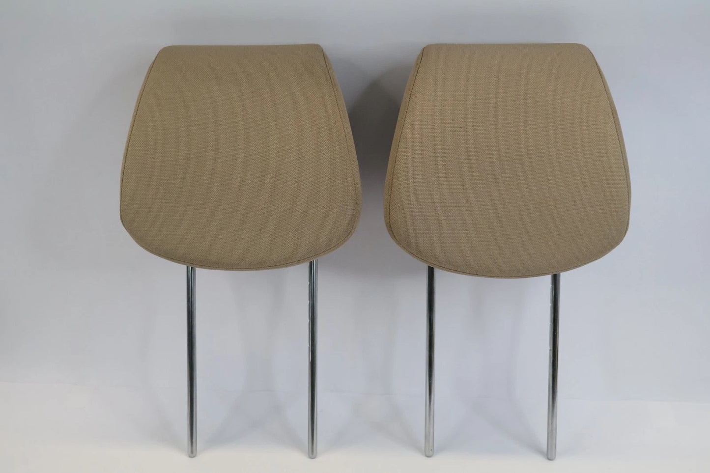 12-17 HYUNDAI ACCENT SEDAN FRONT SEAT HEADREST HEAD REST PAIR LEFT & RIGHT OEM