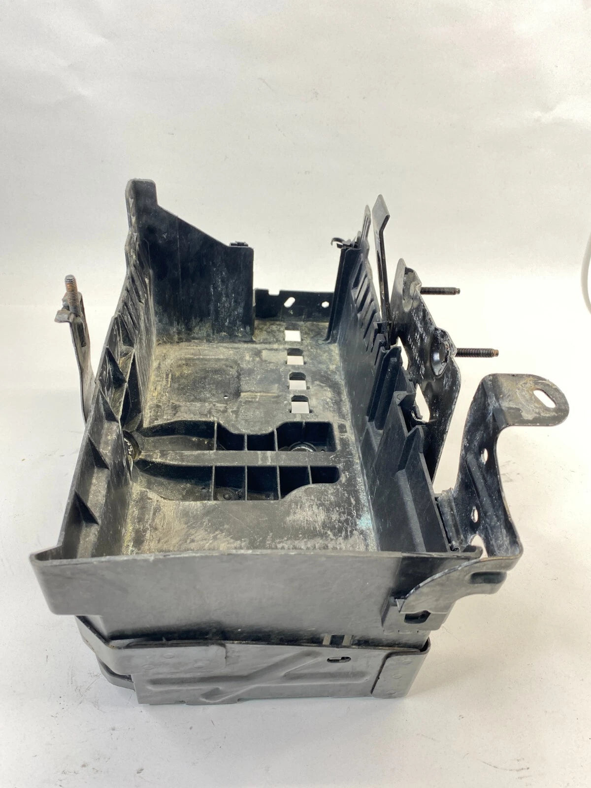 2011-2016 CHEVROLET CRUZE LOWER HOLDER BATTERY TRAY BASE COVER 13243503 OEM