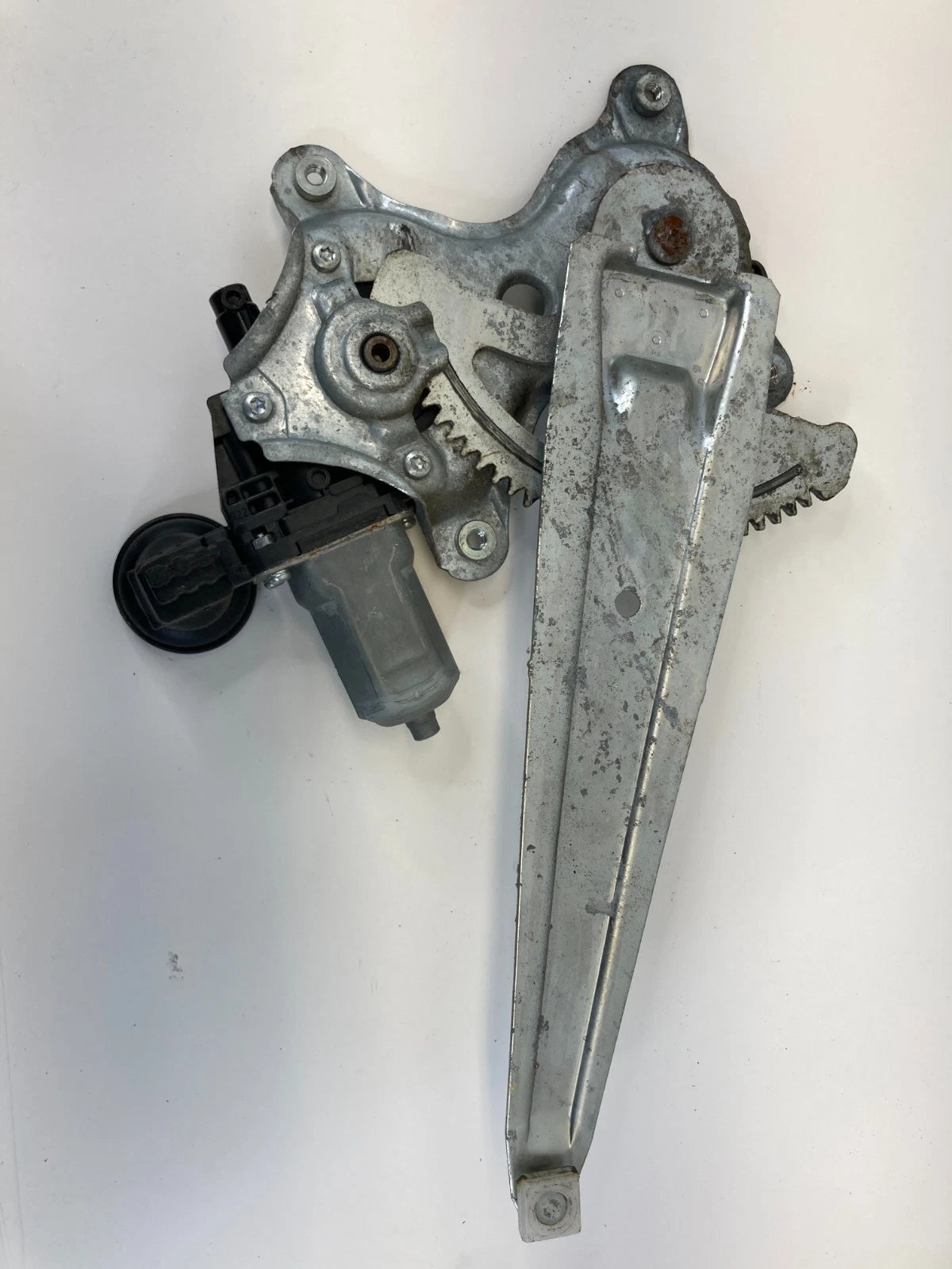 2007-2009 LEXUS RX350 REAR RIGHT DOOR WINDOW REGULATOR MOTOR 85710-0E010 OEM