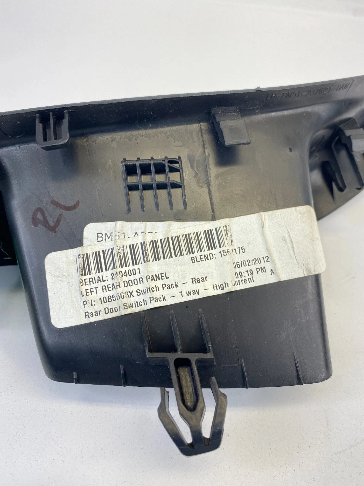 2012-2018 FORD FOCUS REAR LEFT DOOR POWER WINDOW SWITCH W/ BEZEL 1085503X OEM