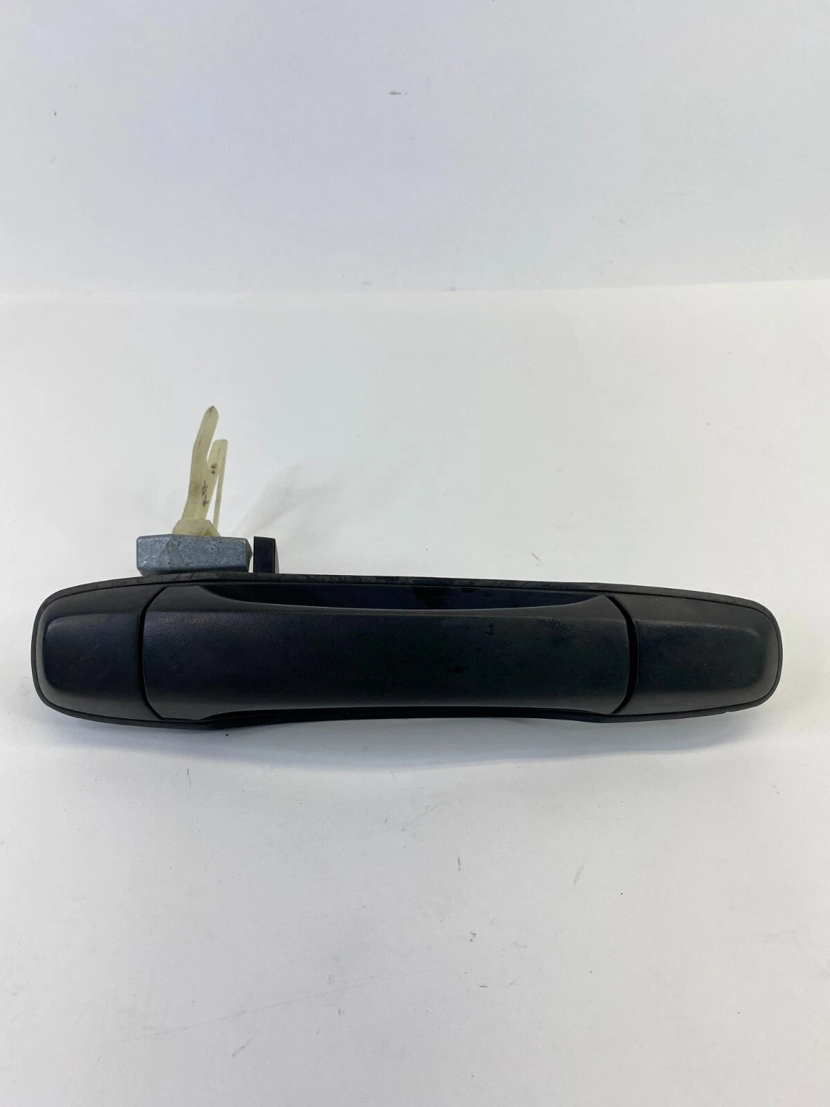 2003-2008 SUBARU FORESTER REAR RIGHT PASSENGER EXTERIOR DOOR HANDLE ASSEMBLY