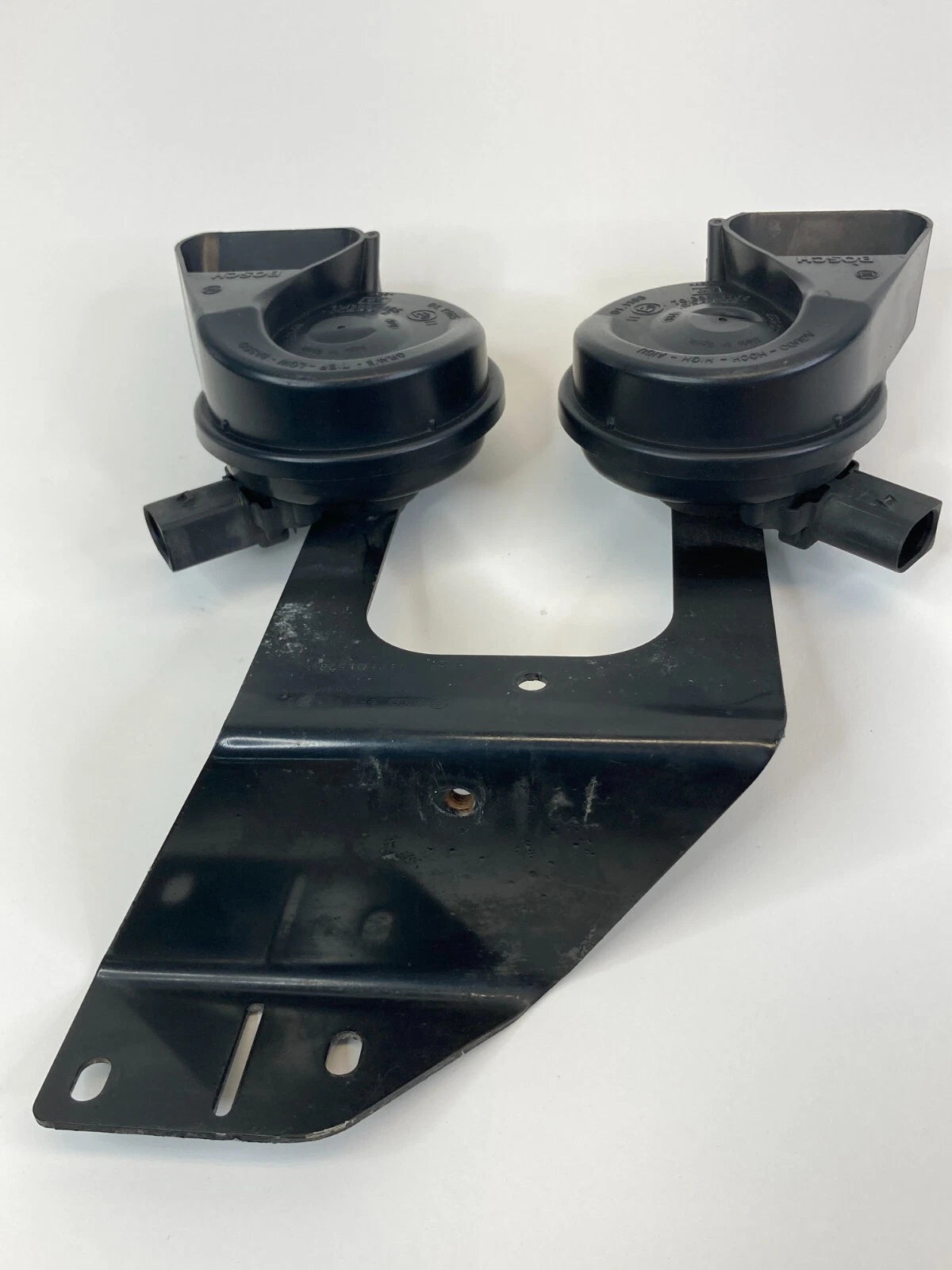 05-11 AUDI A6 QUATTRO HIGH & LOW TONE NOTE SIGNAL HORN W BRACKET E9024148 OEM