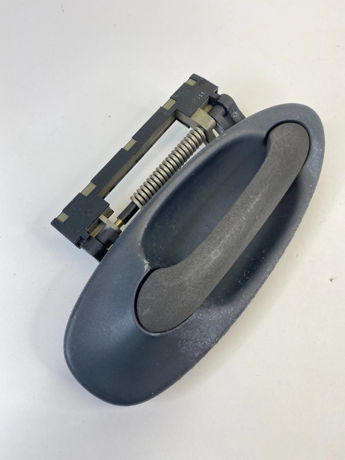 2003-2006 SAAB 9-3 FRONT RIGHT EXTERIOR DOOR HANDLE PASSENGER SIDE OEM