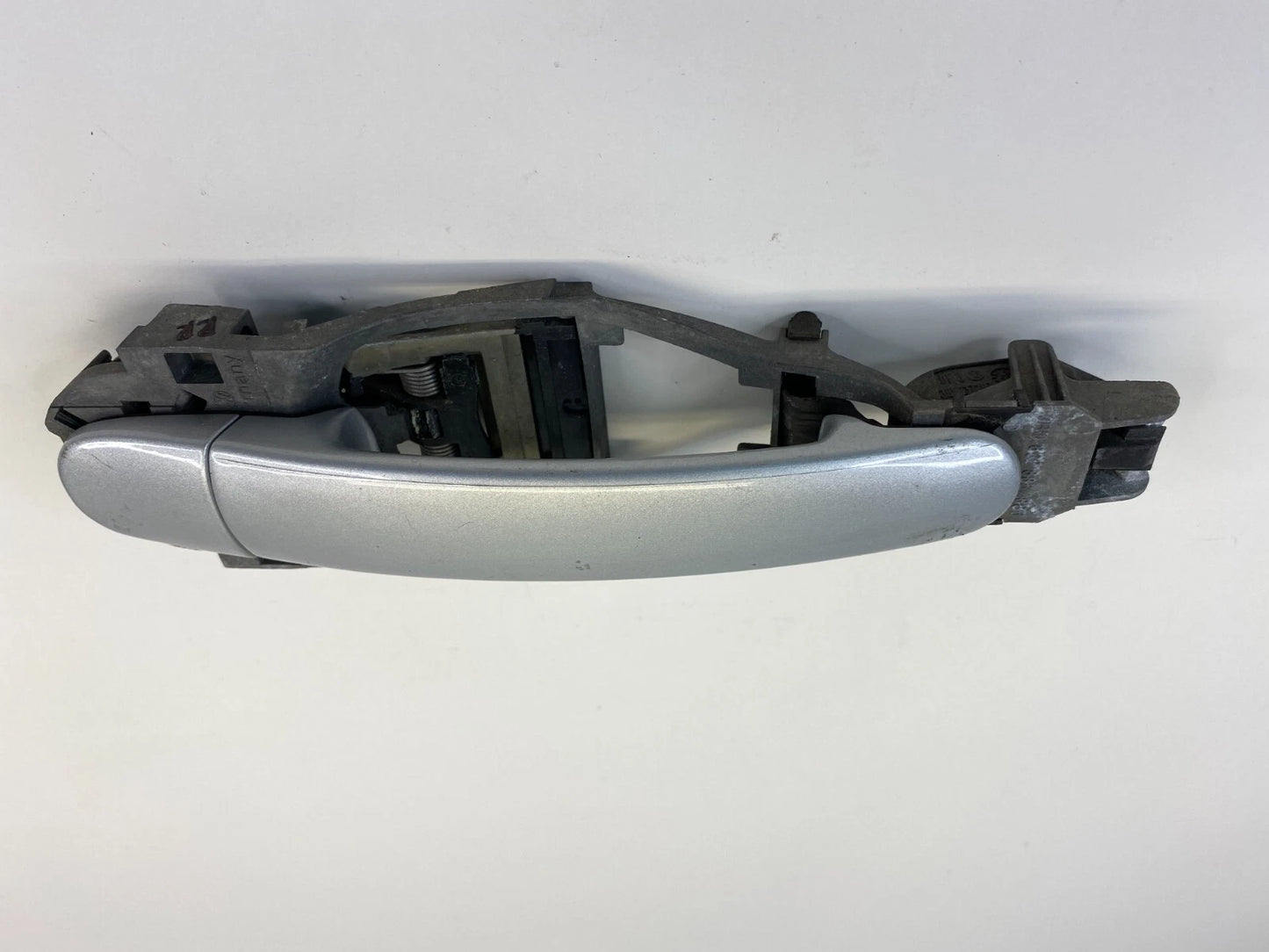 98-05 VOLKSWAGEN PASSAT REAR RIGHT BACK SIDE EXTERIOR DOOR HANDLE 3B0837885D OEM