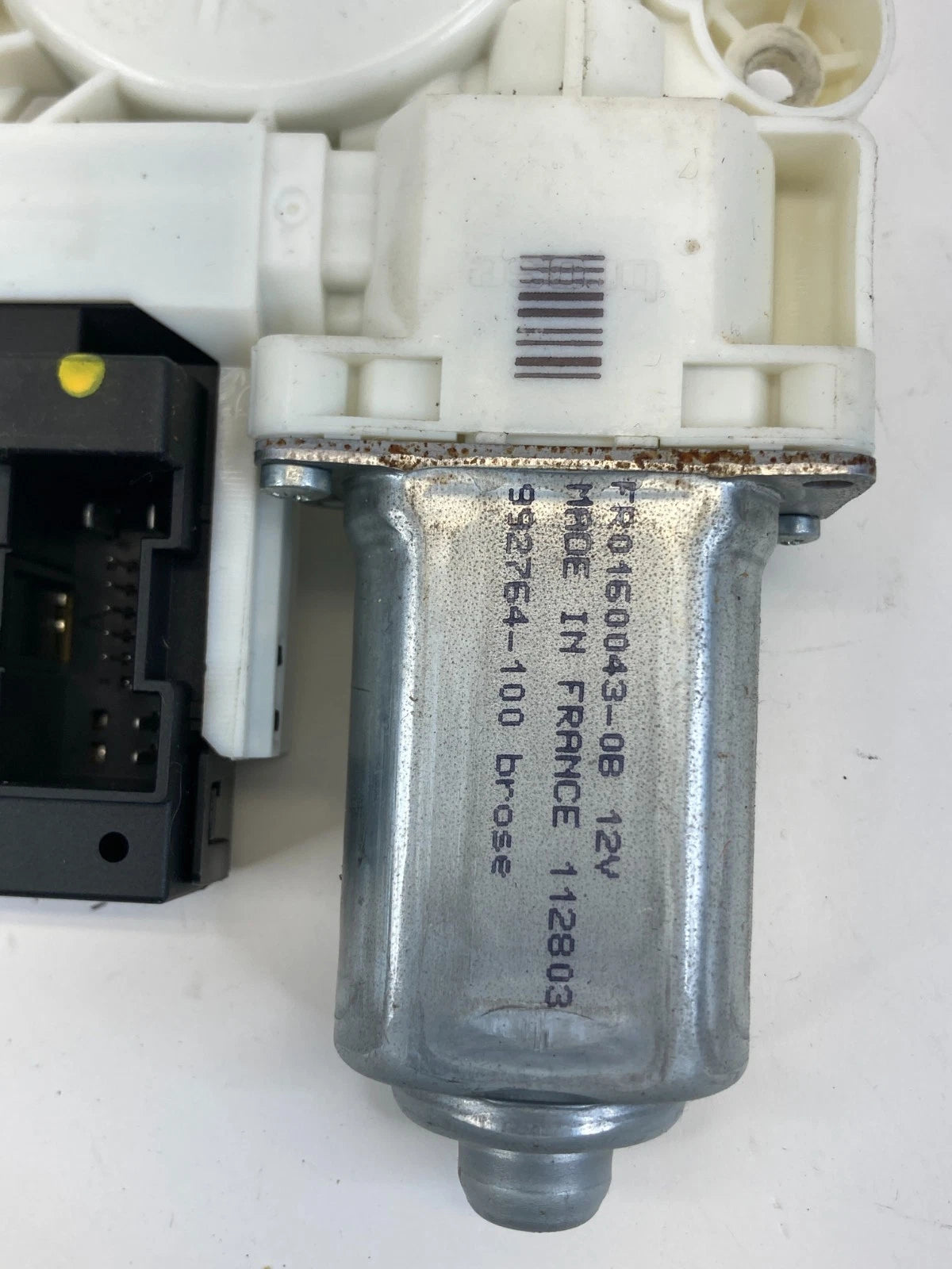 04-06 VOLVO S40 V50 REAR RIGHT PASSENGER SIDE DOOR WINDOW MOTOR MODULE 30710069