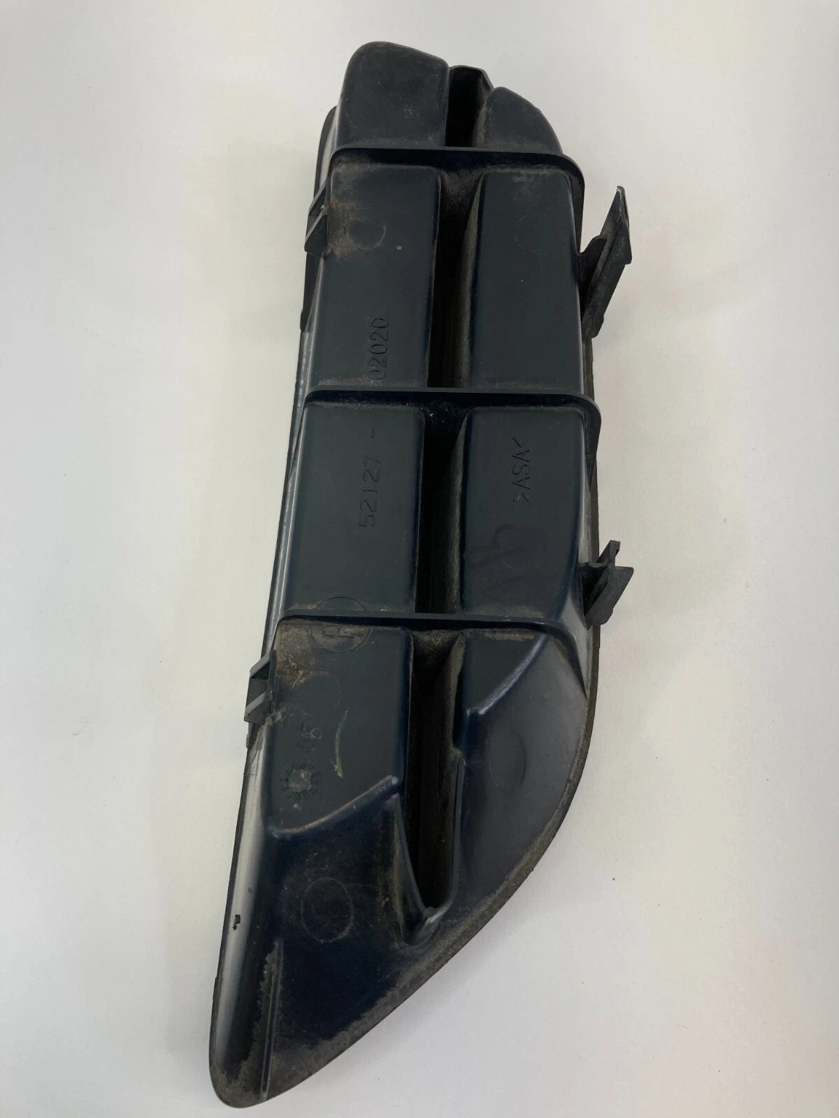 2001 2002 TOYOTA COROLLA FRONT RIGHT BUMPER FOGLIGHT LIGHT COVER CAP 52127-02020