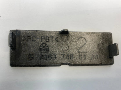 2002 MERCEDES-BENZ ML320 REAR TAILGATE LID TRUNK TRIM SCREW LID PANEL 1637480120
