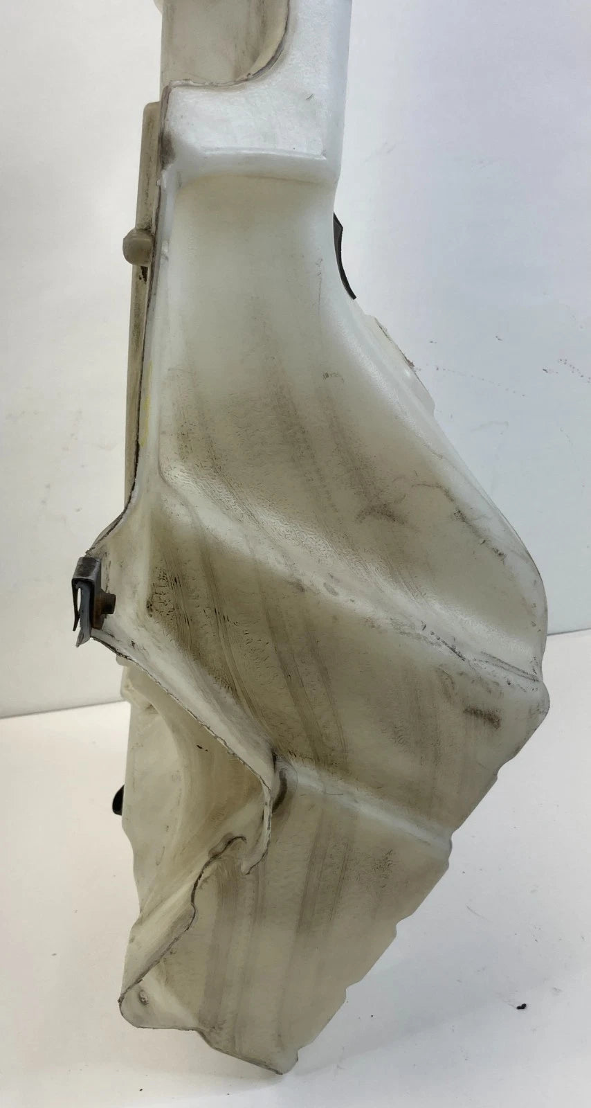 2002-2009 CHEVROLET TRAILBLAZER WINDSHIELD WIPER WASHER FLUID RESERVOIR W/ CAP