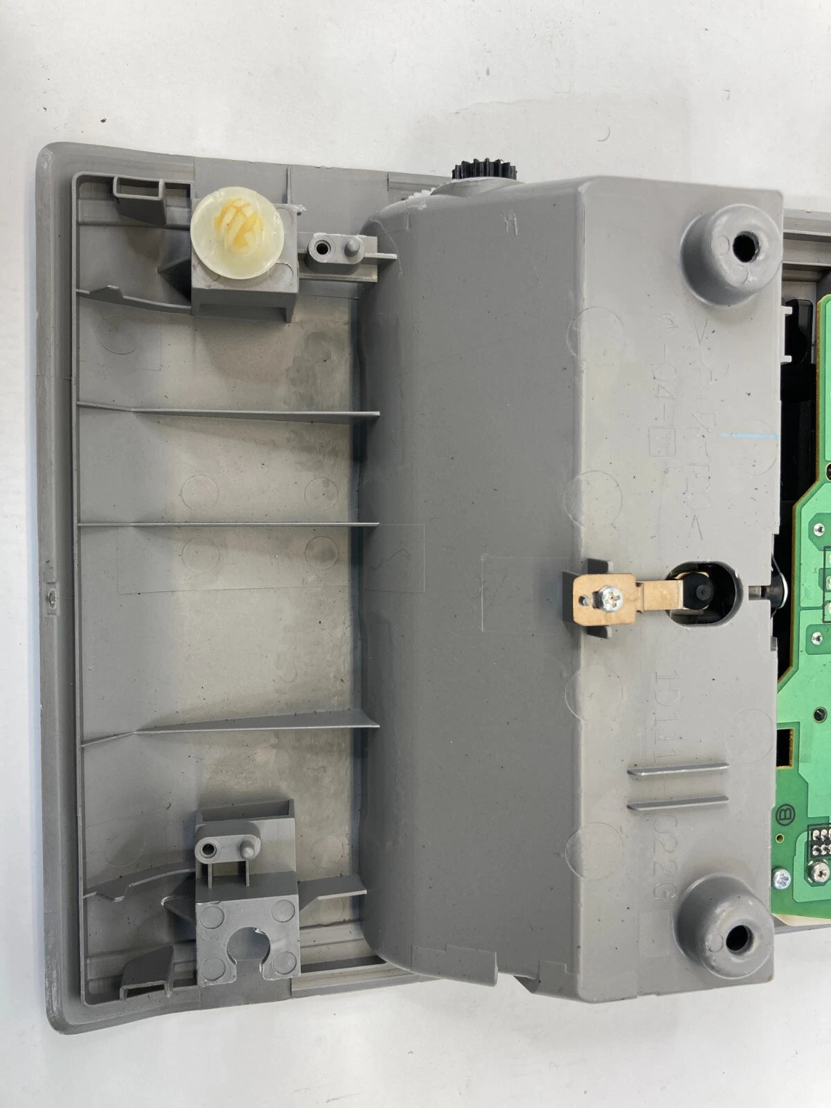 04-09 TOYOTA PRIUS FRONT ROOF OVERHEAD CONSOLE DOME MAP LIGHT LAMP OEM