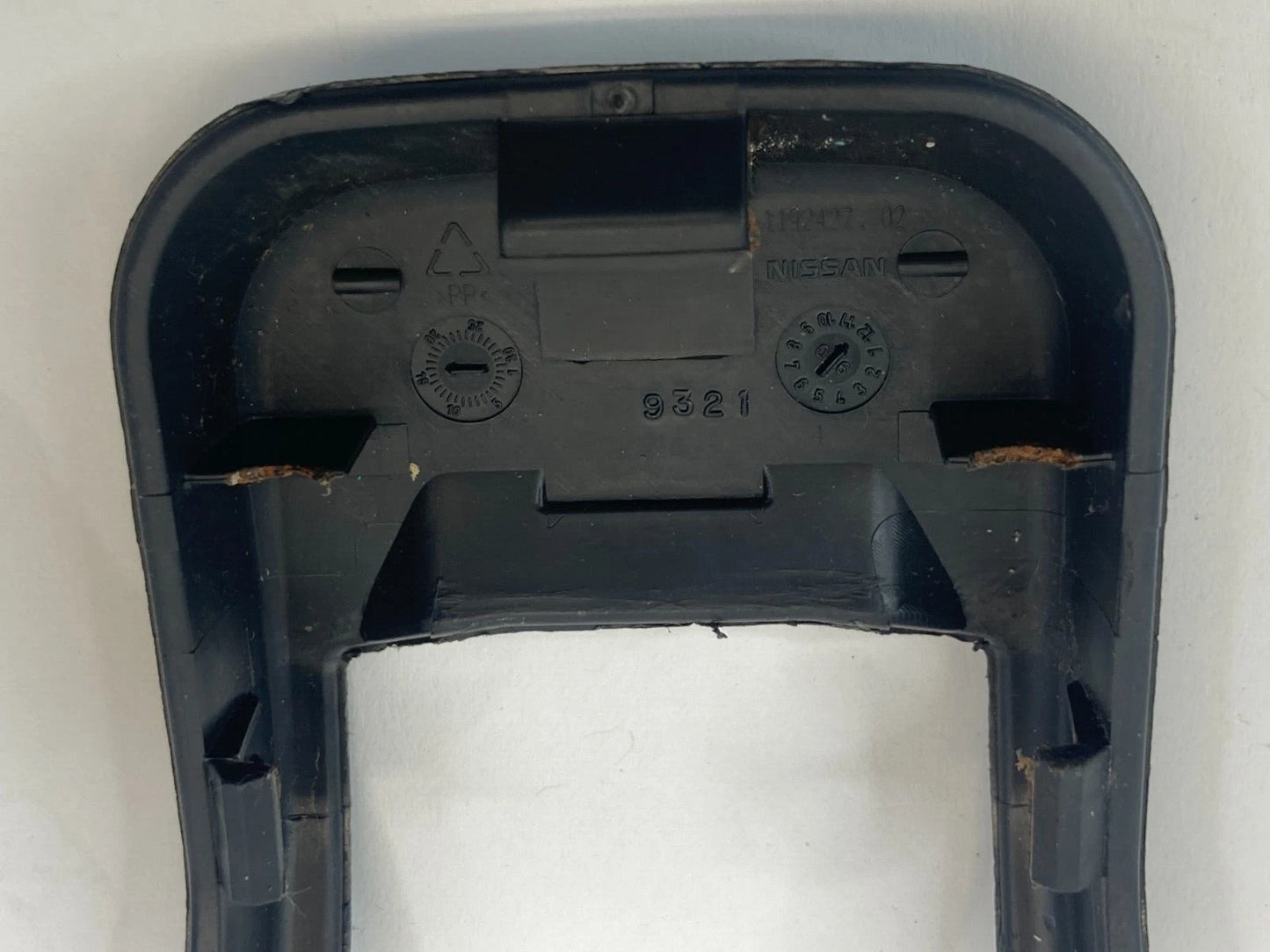 2007 08 09 10 11 2012 NISSAN ALTIMA SEAT TRACK END COVER CAP TRIM 1192427 OEM