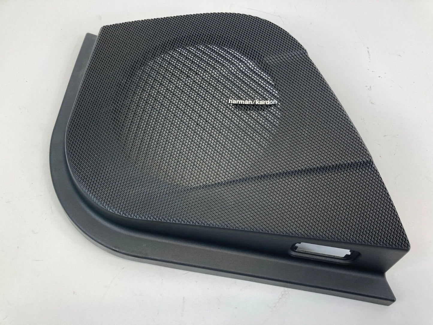 03-09 MERCEDES BENZ E350 FRONT RIGHT SIDE DOOR SPEAKER GRILLE COVER A2117270688