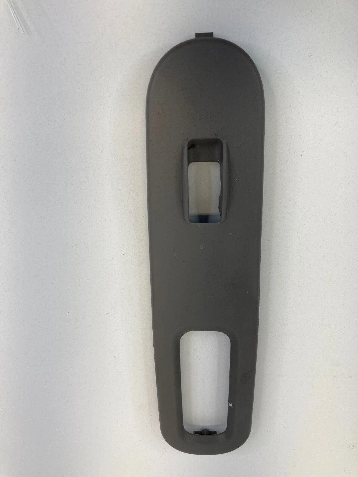99-04 HONDA ODYSSEY FRONT RIGHT DOOR WINDOW SWITCH COVER BEZEL 83511-S0X-A010