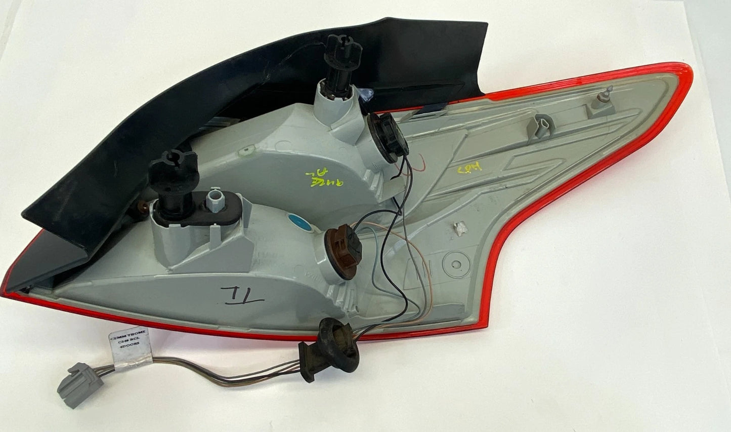 2012-2014 FORD FOCUS SEDAN LEFT DRIVER OUTER TAIL LIGHT TAILLAMP BM5113405E OEM