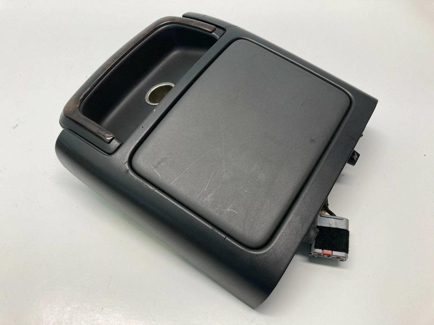 2001 2002 2003 2004 VOLVO S60 REAR CENTER CONSOLE POWER OUTLET TRIM BEZEL OEM
