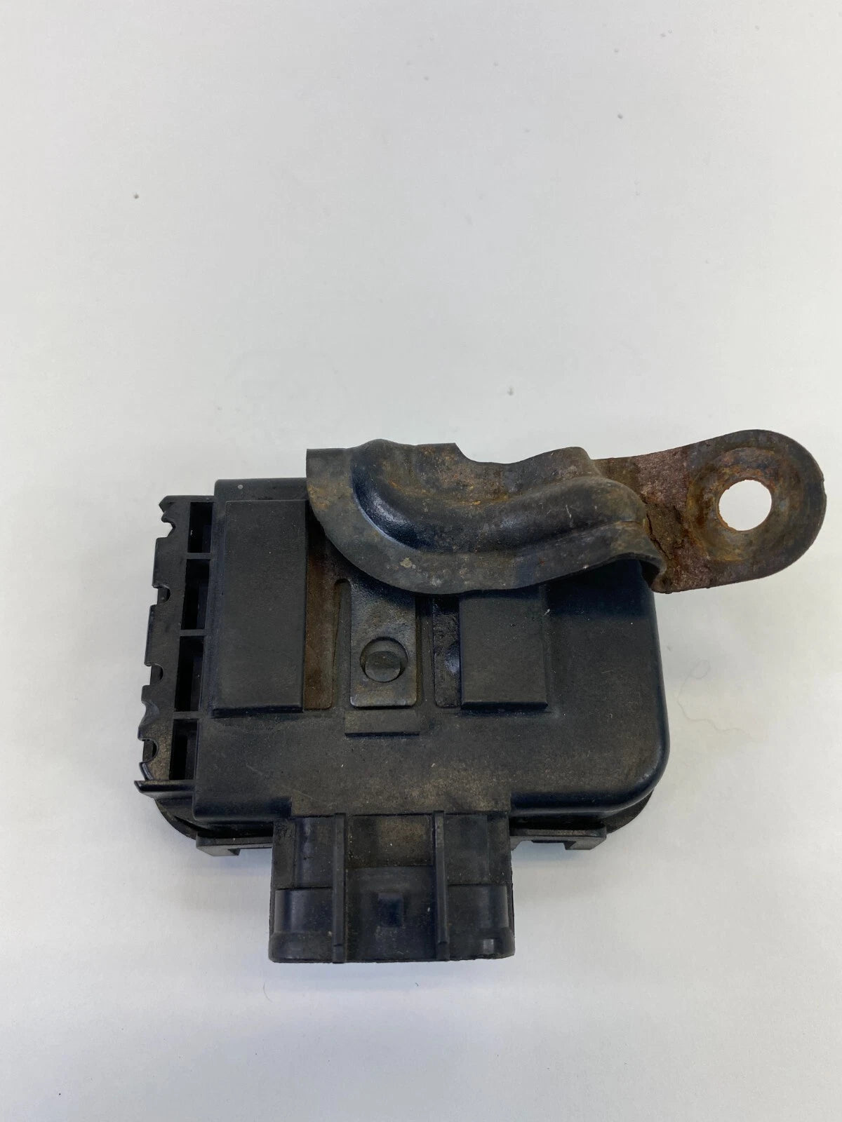 1998-2005 LEXUS GS300 SMOG VENTILATION SENSOR MODULE UNIT 88898-30010 OEM
