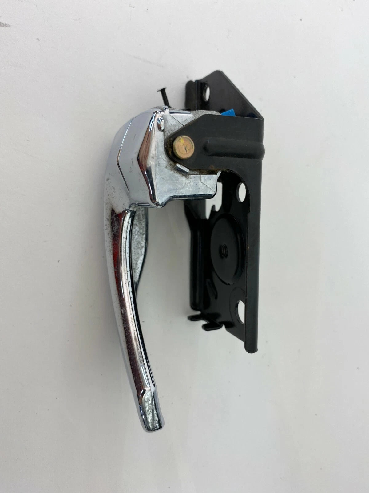 2002-2006 HYUNDAI SANTA FE REAR LEFT SIDE INTERIOR DOOR HANDLE ASSEMBLY OEM