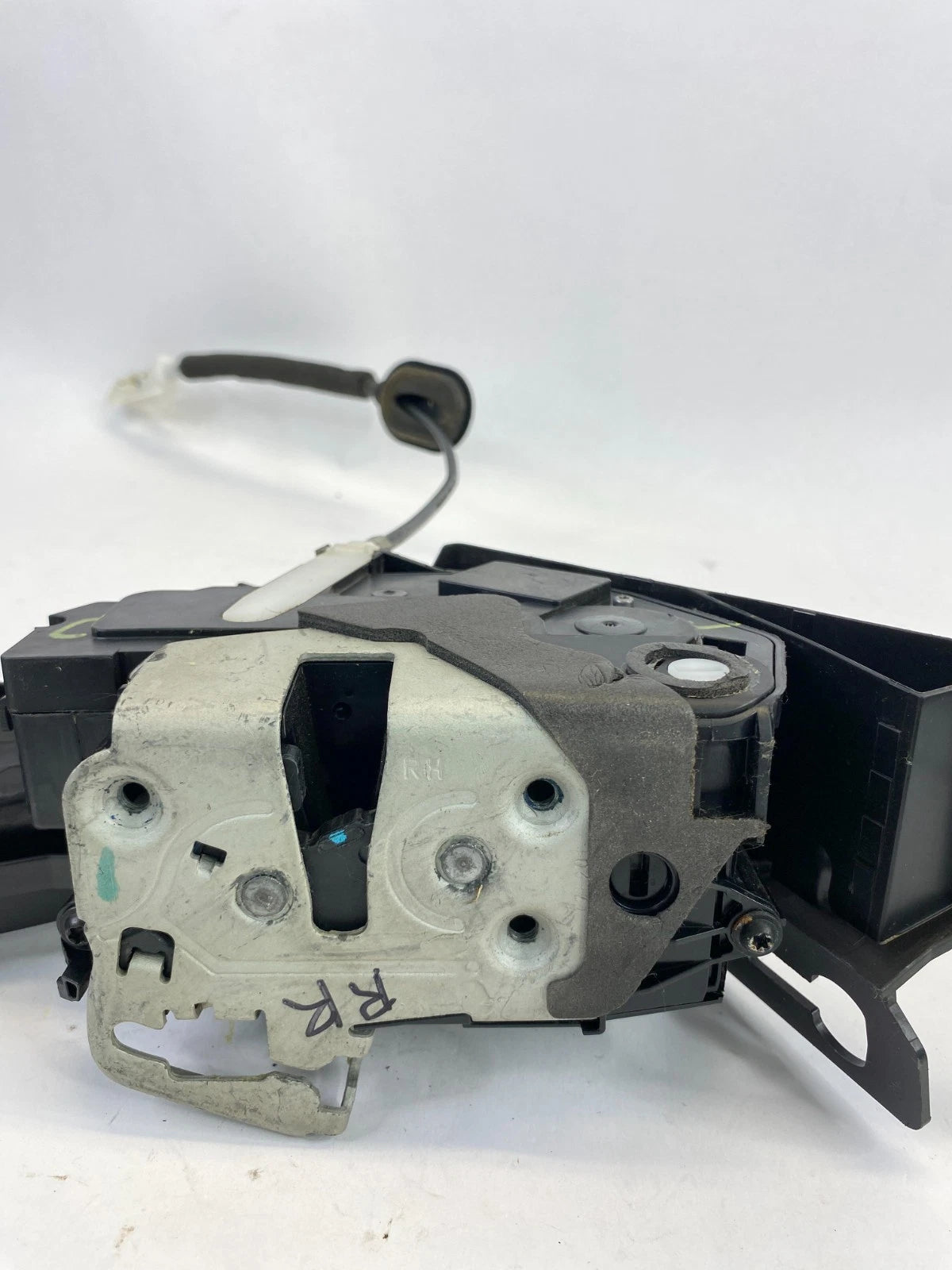 2013-2020 FORD FUSION REAR RIGHT DOOR LATCH LOCK ACTUATOR AE8A-5426412-BJ OEM