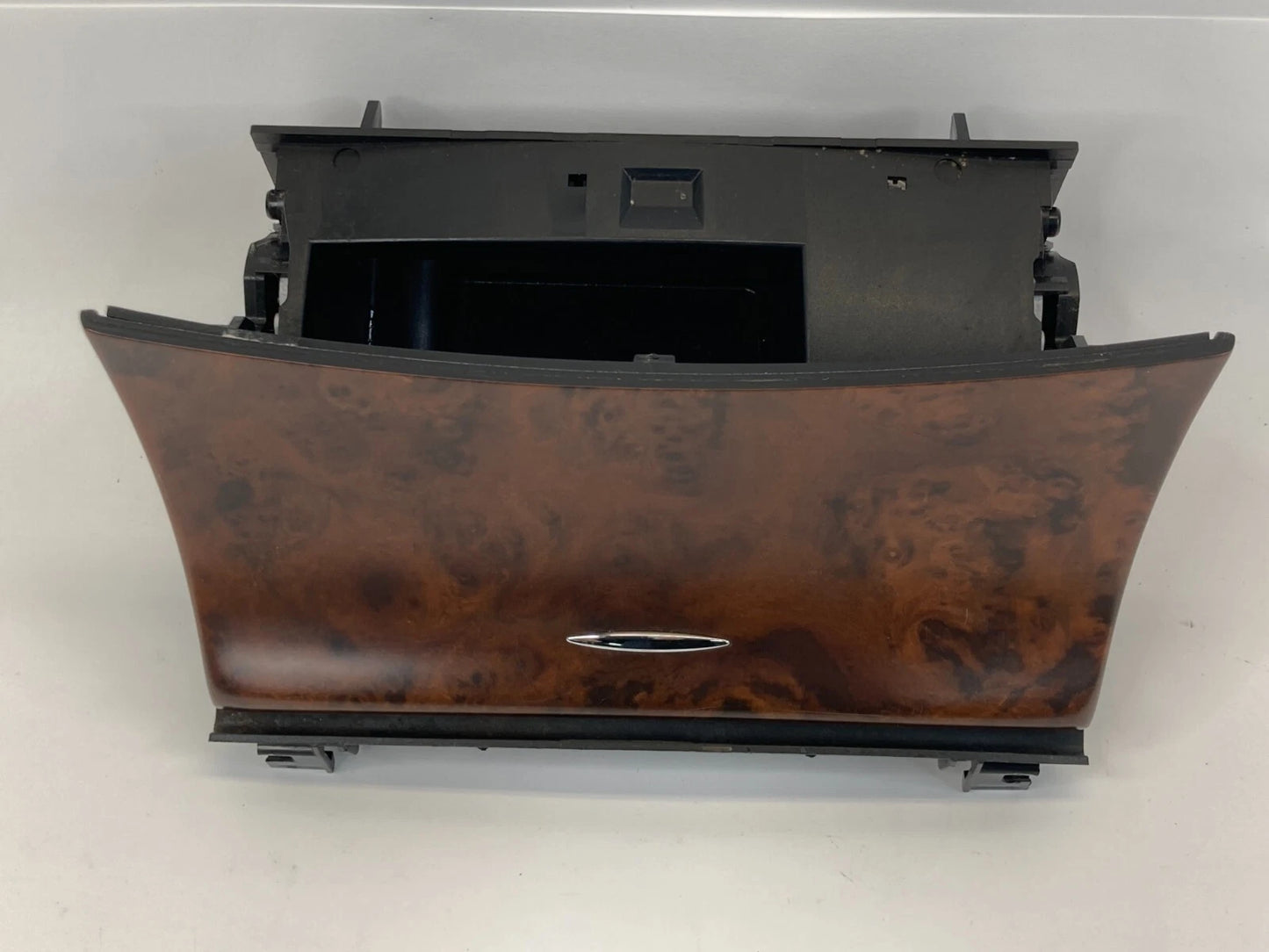 06 07 08 09 10 11 MERCEDES BENZ CLS500 CENTER DASH ASHTRAY ASH TRAY STORAGE OEM