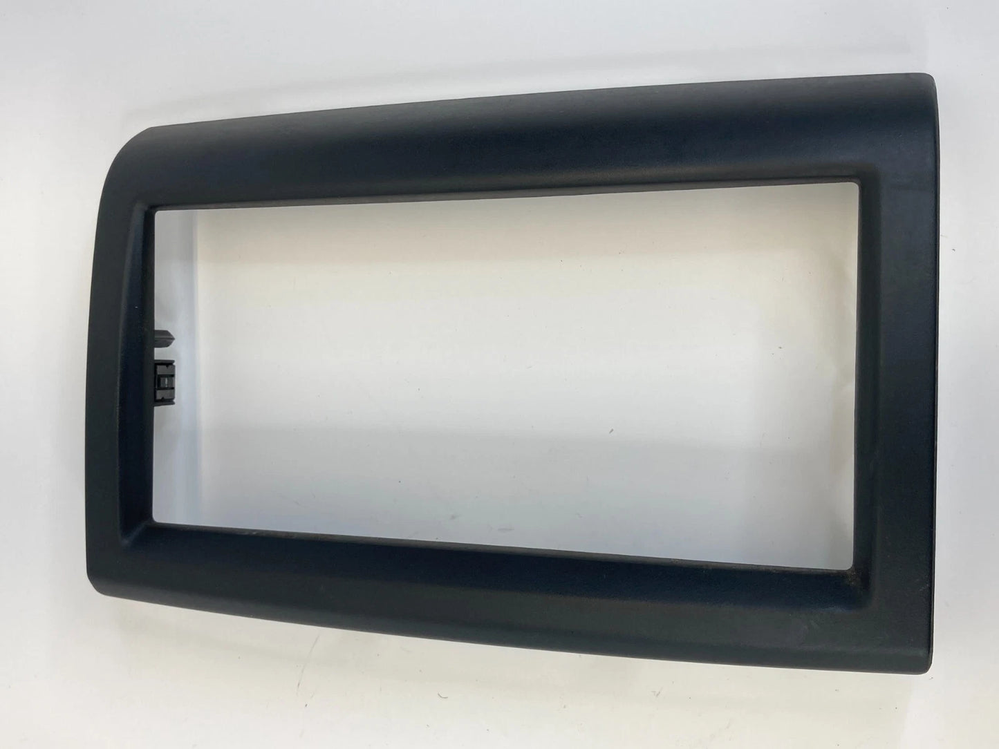 09-14 VOLKSWAGEN ROUTAN CENTER DASH PANEL RADIO COVER TRIM BEZEL 1KL89XDVAA OEM