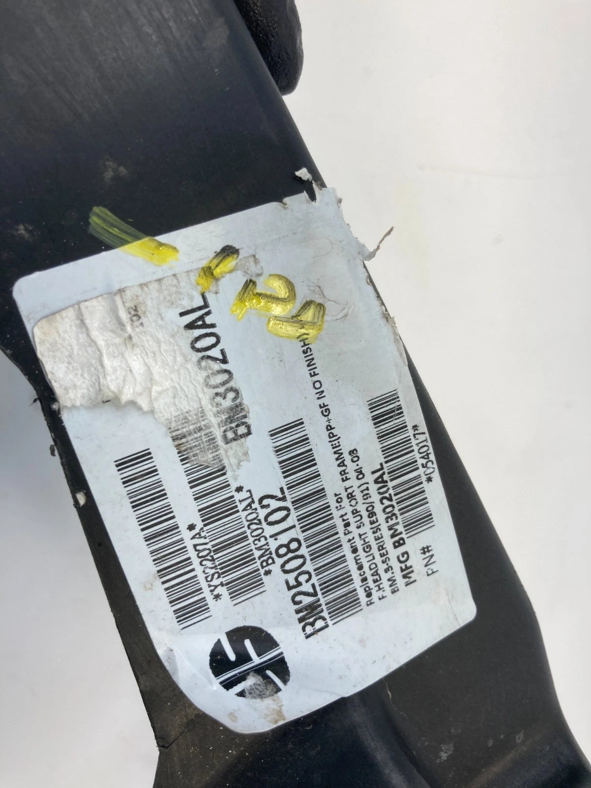 2007 2008 BMW 328XI FRONT LEFT SIDE HEADLIGHT HEADLAMP BRACKET SUPPORT BM2508102