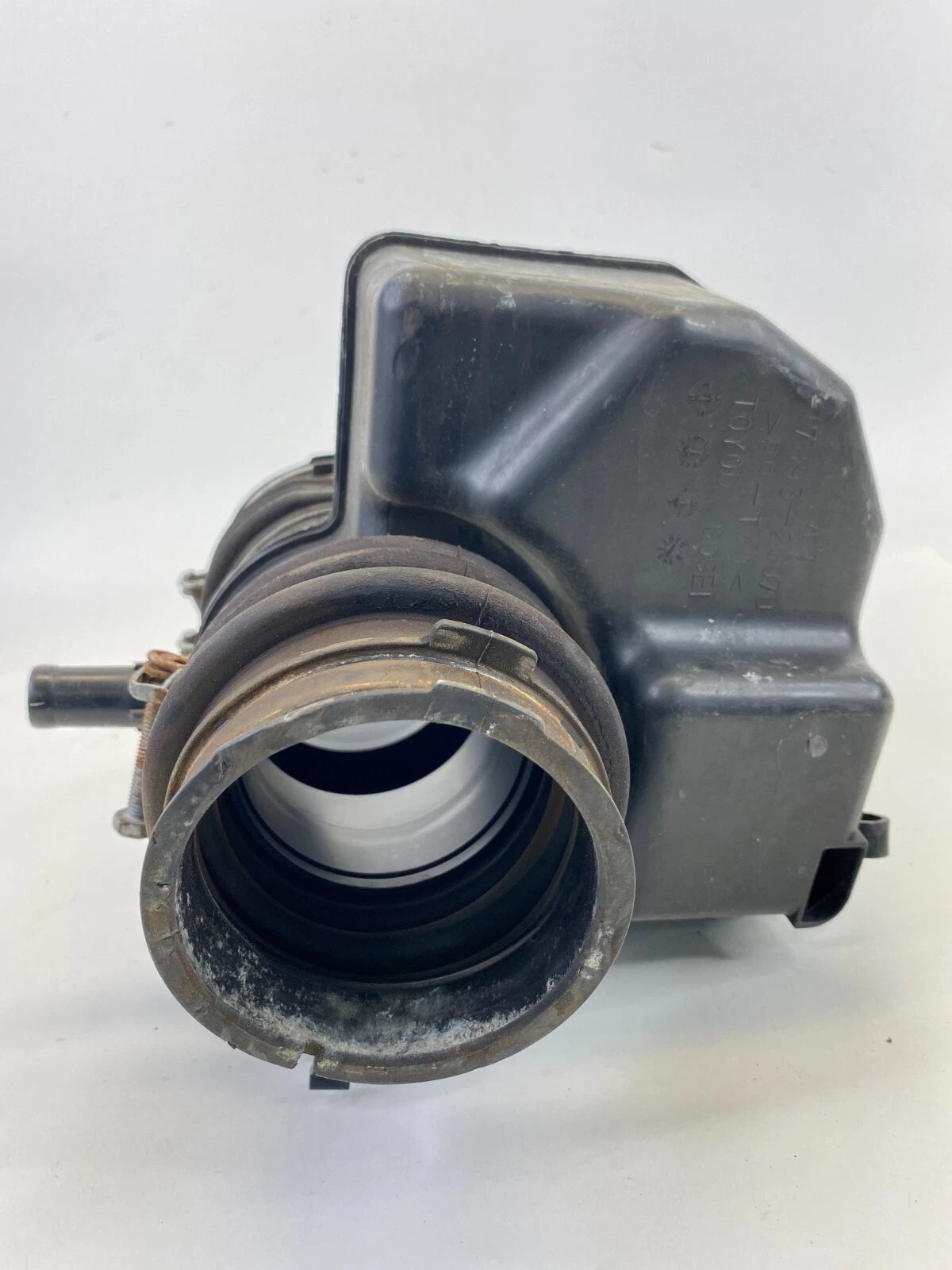 02 03 LEXUS ES300 04-06 ES330 AIR INTAKE RESONATOR BOX DUCT TUBE 17893-20070 OEM