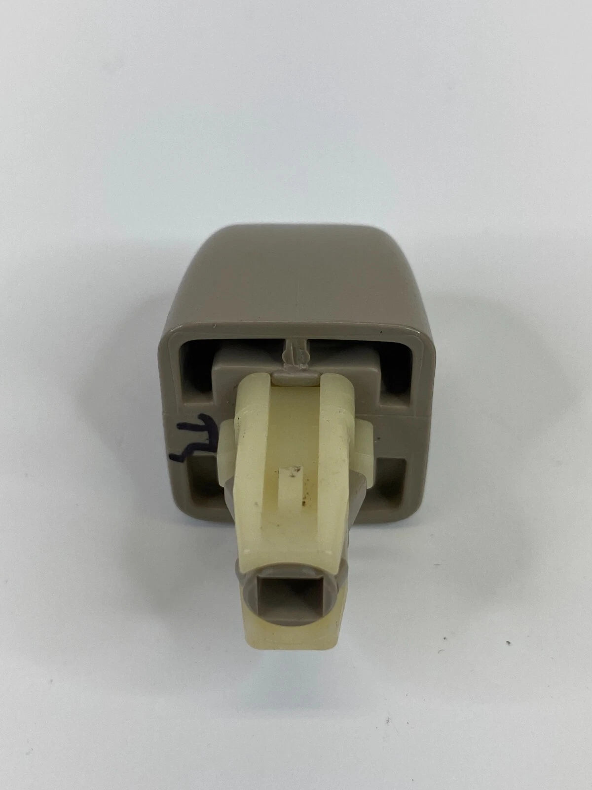 03-08 TOYOTA COROLLA LEFT SIDE SUNVISOR SUN VISOR SHADE CLIP HOLDER RETAINER OEM