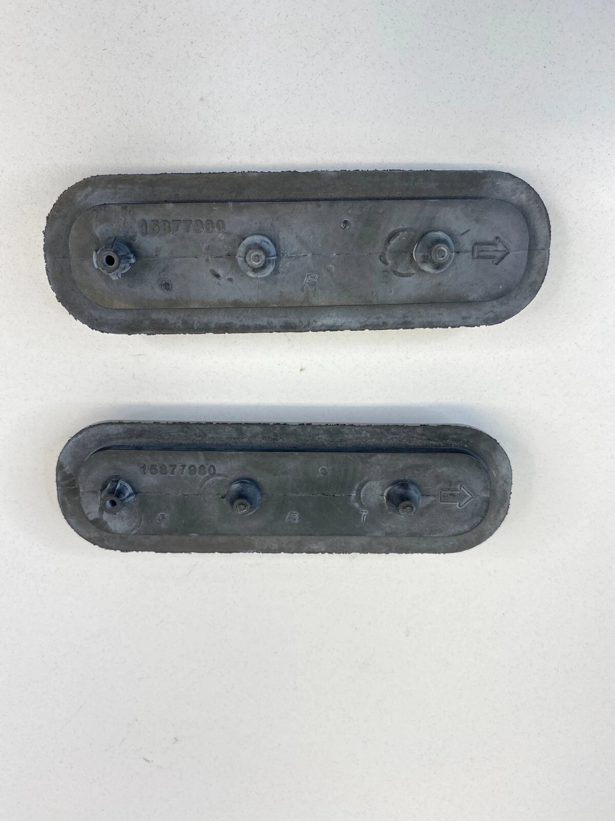2008-2012 CHEVROLET MALIBU REAR TRUNK LID BUMPER STOPPER SET PAIR 15877980 OEM
