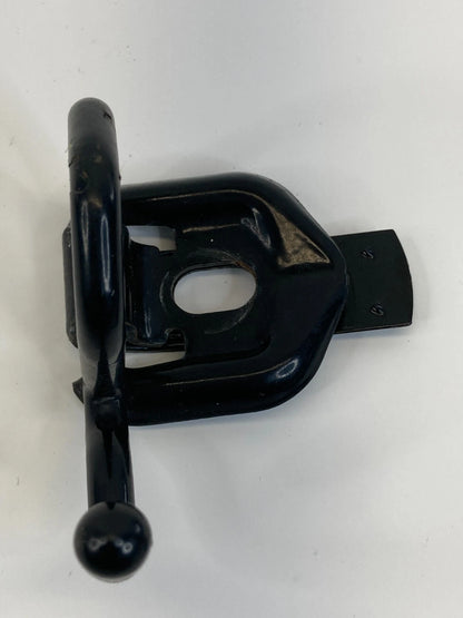 03 04 05 06 CHEVROLET AVALANCHE 1500 RIGHT BED CARGO HOOK STRAP TIE DOWN OEM