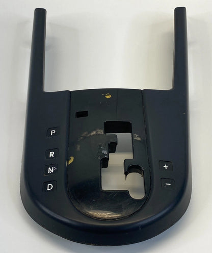 2010-2013 KIA FORTE AUTOMATIC SHIFTER BEZEL TRIM COVER OEM FACTORY 84652-1M000